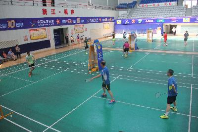 2017年第二届“华人杯”国际50后羽球达人邀请赛28日晚